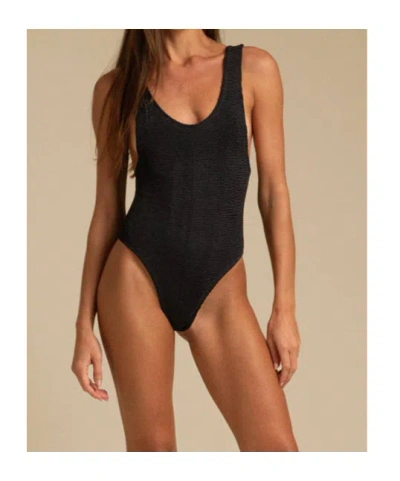Reina Olga Ruby Stretch Design Sleeveless Swimsuit In Black
