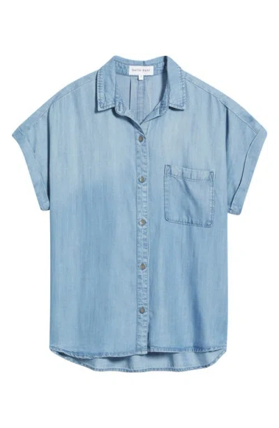 Bella Dahl Washed Chambray Short Sleeve Button-up Shirt In Blue