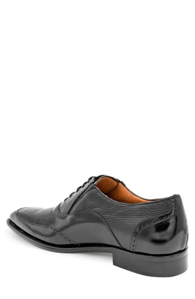 Mezlan Textured Oxford