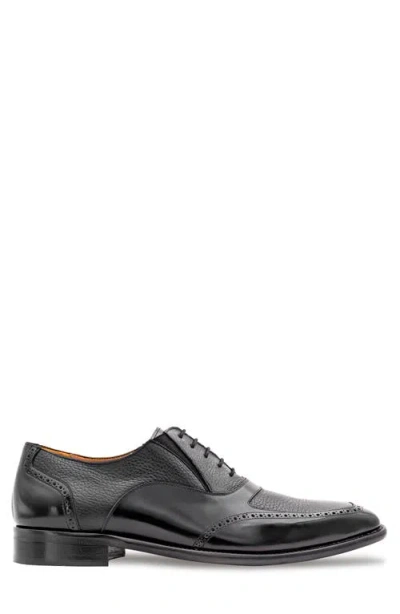 Mezlan Textured Oxford