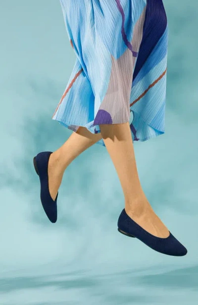 Vivaia Almond-toe Ballet Flats In Blue