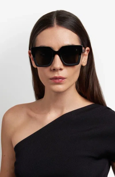 Stuart Weitzman 51mm Polarized Square Sunglasses In Black