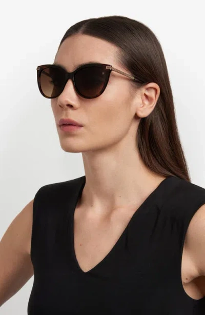 Stuart Weitzman 57mm Gradient Butterfly Sunglasses In Brown