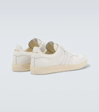 Tom Ford Smooth Leather Low Top Sneakers In Neutral