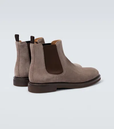 Brunello Cucinelli Men Suede Chelsea Boots In Gray