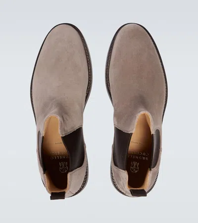 Brunello Cucinelli Men Suede Chelsea Boots In Gray