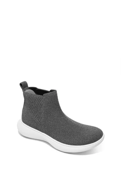 Vivaia Water-repellent Sneaker Boot Sliders