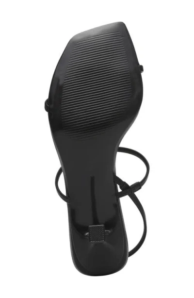 Steve Madden Lock Sandal In Black