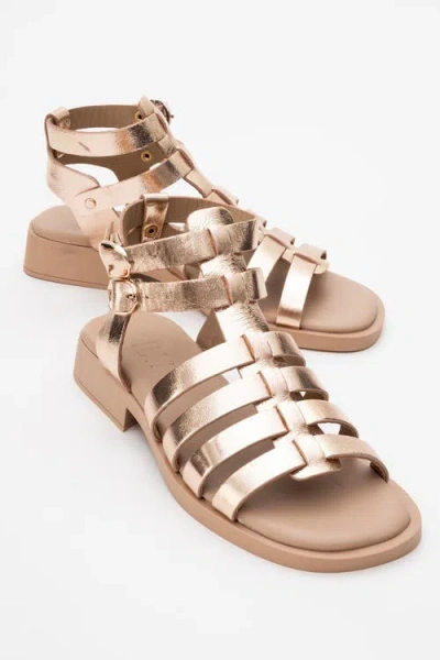 Forever & Always Shoes Frade Leather Sandal In Gold