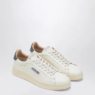 Autry Low Top Leather Sneakers Dallas In Neutral