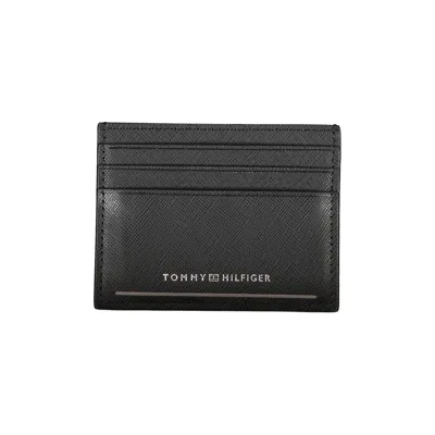Tommy Hilfiger Chic Black Leather Card Holder With Contrast Detailing In Black