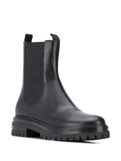 Gianvito Rossi Chester Leather Chelsea Boots
