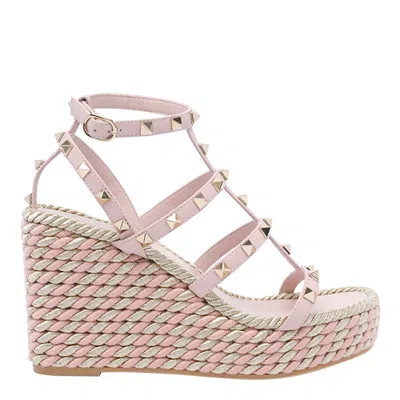 Valentino Garavani Women Rockstud Wedged Sandals In Pink