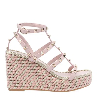 Valentino Garavani Women Rockstud Wedged Sandals In Pink