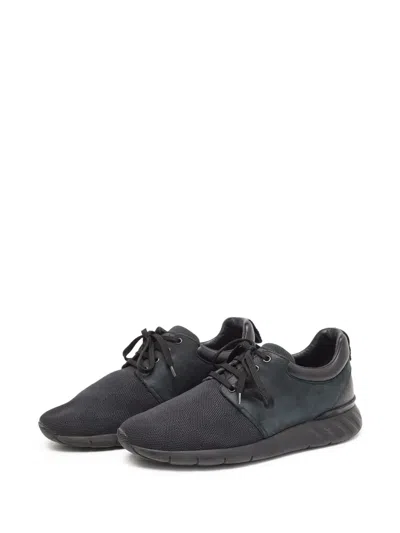 Pre-owned Louis Vuitton Leather Sneakers In Black