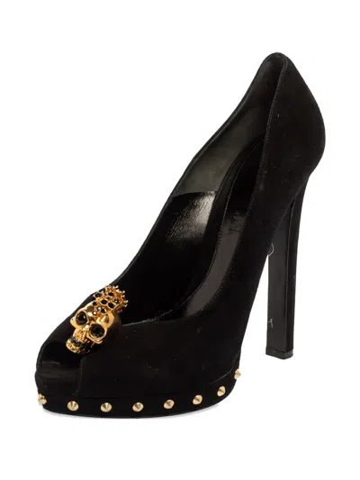 Pre-owned Alexander Mcqueen 135mm Skull-embellished Pumps