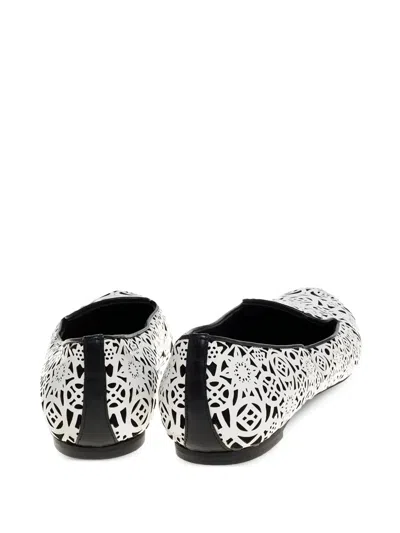 Pre-owned Alexander Mcqueen Lace-cut Ballet Flat