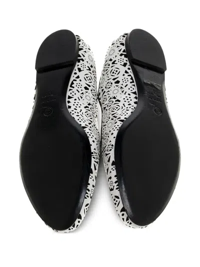 Pre-owned Alexander Mcqueen Lace-cut Ballet Flat