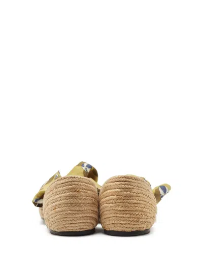 Pre-owned Gucci Printed Sandals