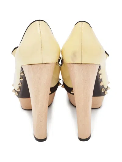 Pre-owned Valentino Garavani 120mm Studed Pumps In Neutral