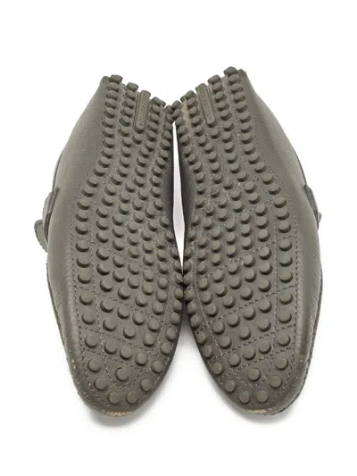 Pre-owned Louis Vuitton Logo-plaque Loafers In Gray