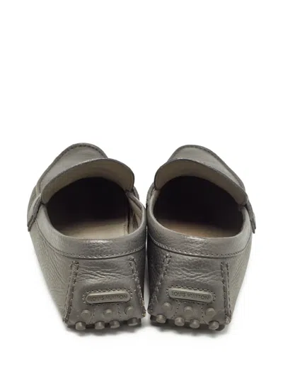 Pre-owned Louis Vuitton Logo-plaque Loafers In Gray
