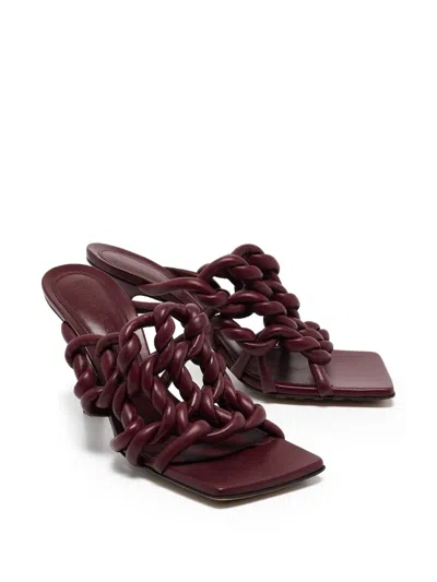 Pre-owned Bottega Veneta 90mm Twist-detail Heeled Sandals In Red