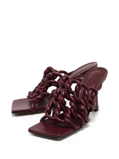 Pre-owned Bottega Veneta 90mm Twist-detail Heeled Sandals In Red