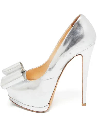 Pre-owned Giuseppe Zanotti Vintage  145mm Metallic Leather Platform Pumps In Silver