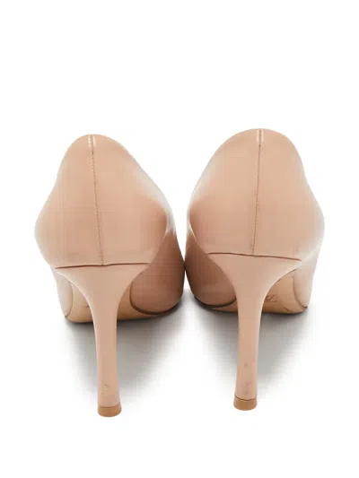 Pre-owned Louis Vuitton Logo-plaque Leather Pumps In Neutral