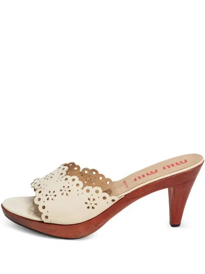 Pre-owned Miu Miu 85mm Leather Mule Sandals In White