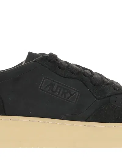 Autry Suede Sneakers In Black
