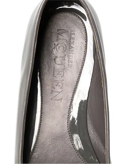 Pre-owned Alexander Mcqueen Skull Patent-finish Loafers