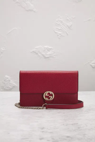 Pre-owned Gucci Interlocking G Wallet On Chain In Red