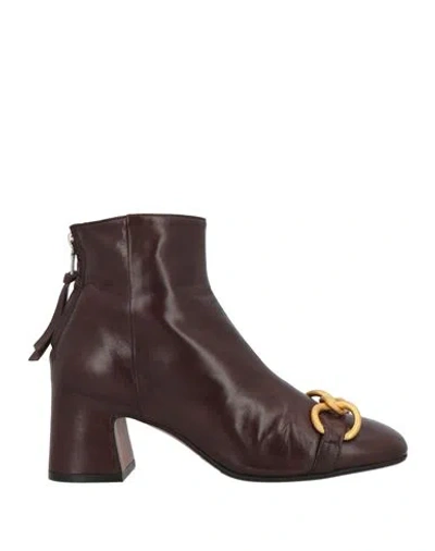 Mara Bini Woman Ankle Boots Chocolate Brown Size 6 Soft Leather
