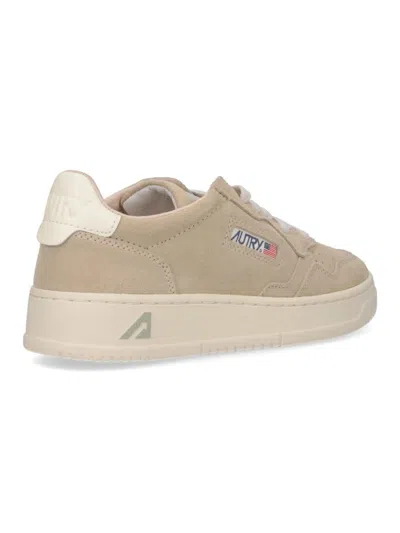 Autry Low Top Rubber Sole Sneakers In Neutral