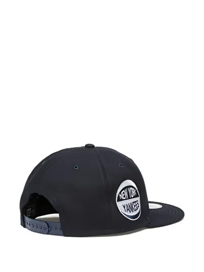 New Era Baseballkappe Mit Logo-stickerei In Black