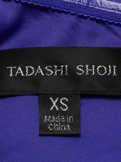 Tadashi Shoji Robe Mit Biesen In Purple