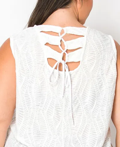 Coin 1804 Plus Size Spiral Wave Texture Strappy Back Tank Top In White