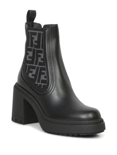 Fendi Boots In Black