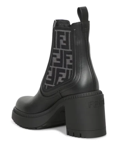 Fendi Boots In Black