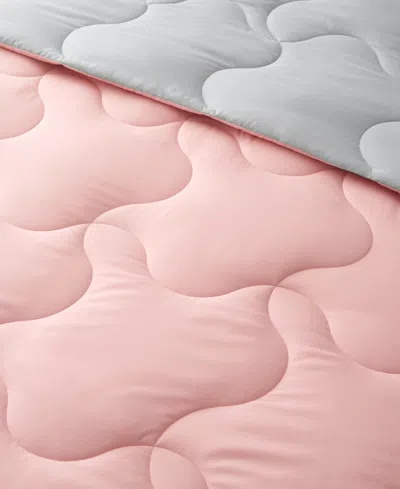 Unikome Lightweight Reversible Quilted Down Alternative Comforter, King In Pink
