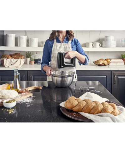 Braun Multimix2 5-speed 250-watt Hand Mixer, Black In Black
