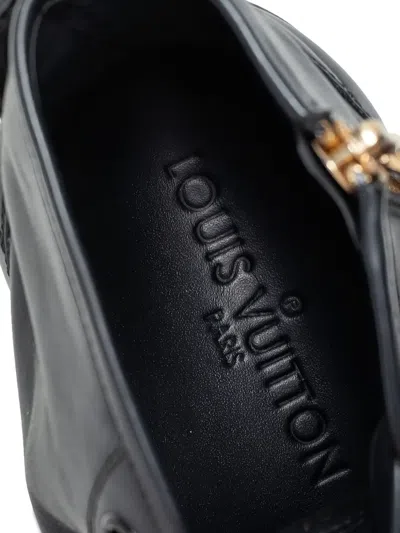 Pre-owned Louis Vuitton Logo-plaque Sneakers