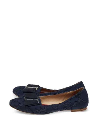 Pre-owned Carolina Herrera Vintage Lace-embellished Ballet Flats