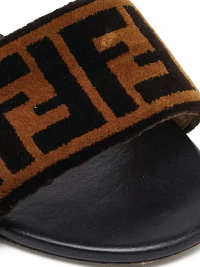 Pre-owned Fendi Ff-logo Slides