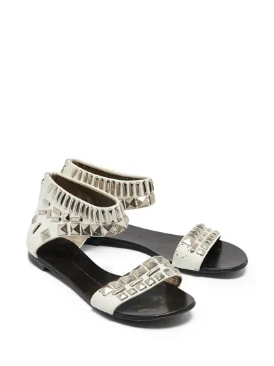 Pre-owned Giuseppe Zanotti Vintage Studded Ankle-strap Flat Sandals In White