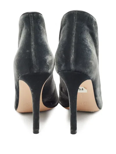 Pre-owned Gianvito Rossi  100mm Velvet Peep-toe Pumps In Black