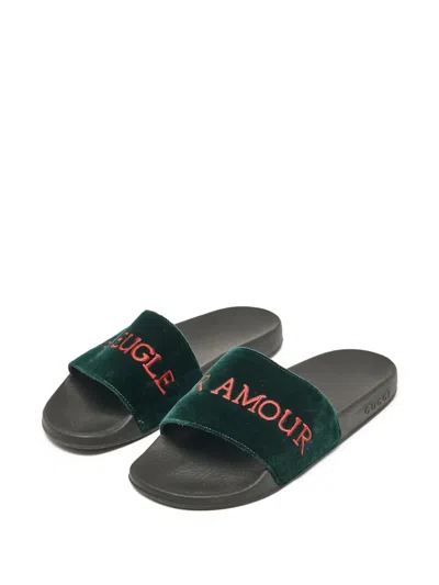 Pre-owned Gucci Velvet Flat Sandals