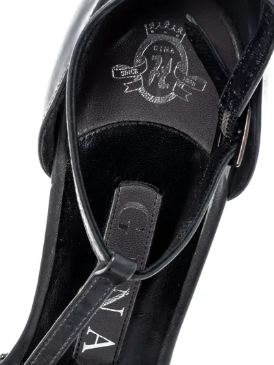 Pre-owned Gina  115mm T-strap Sandals